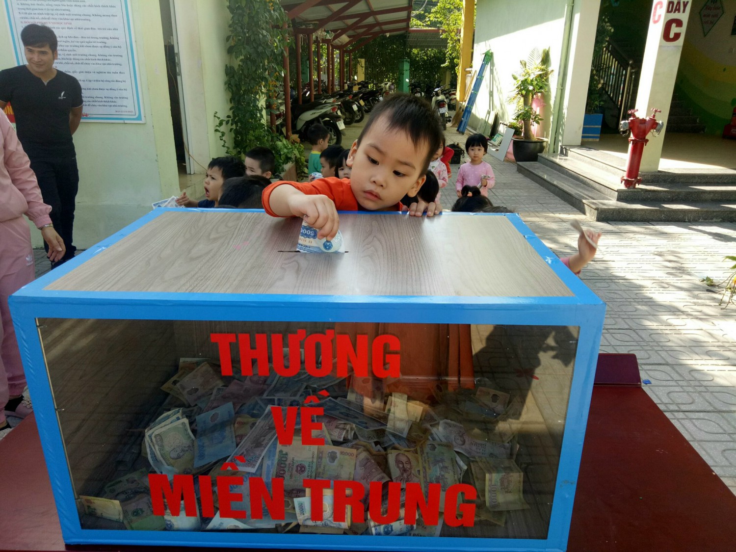 TRƯỜNG MẦM NON NGÔ THÌ NHẬM KẾT NỐI MIỀN TRUNG YÊU THƯƠNG